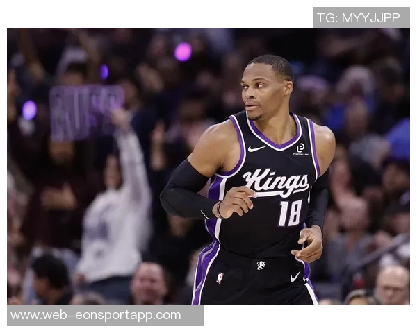 国王半场落后马刺8分威少状态起伏德罗赞独领风骚贡献18分 国王半场落后马刺8分威少状态起伏德罗赞独领风骚贡献18分